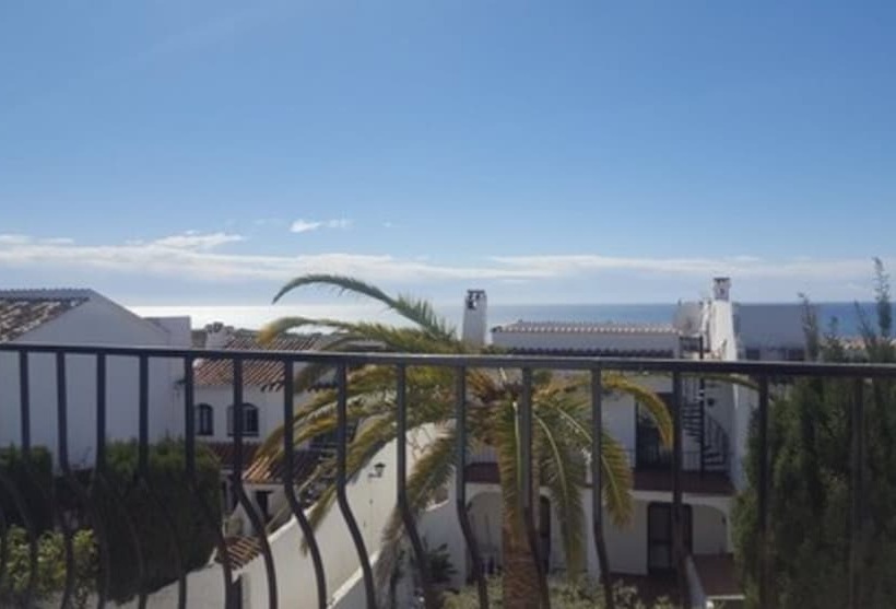 דירת חדר, El Capistrano Sur