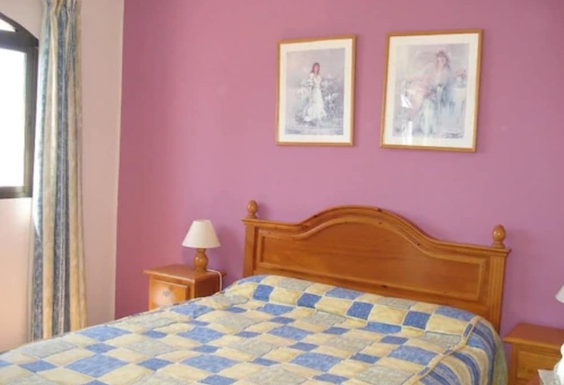 דירת חדר, El Capistrano Sur