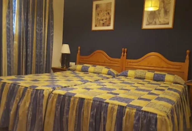 דירת חדר, El Capistrano Sur