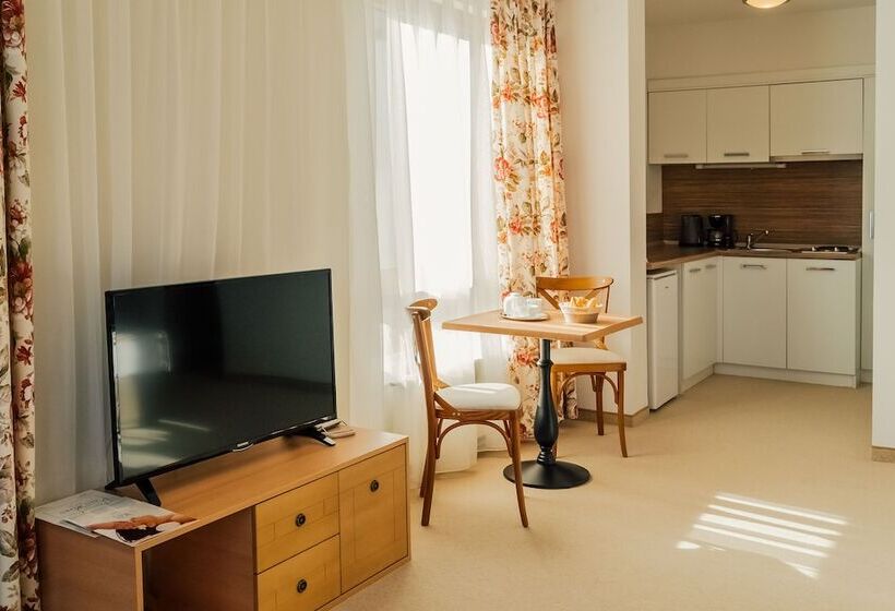 Estúdio Standard, Green Life Bansko