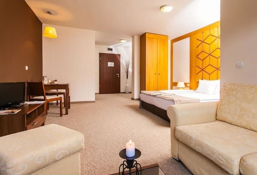 Estúdio Standard, Green Life Bansko