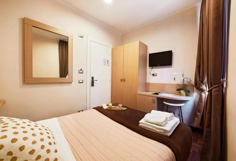 חדר סטנדרט לארבעה, La Piccola Maison