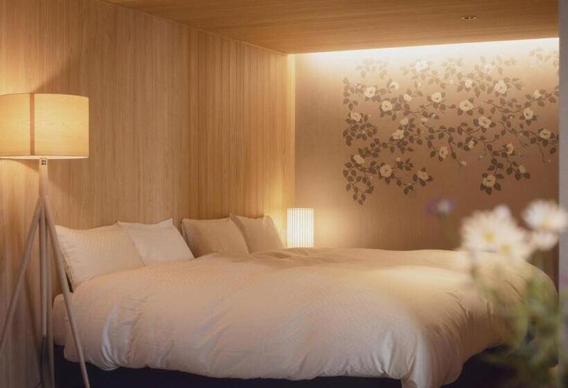 주니어 스위트 발코니, Ryokan Asukasou At The Entrancne Of Nara Park