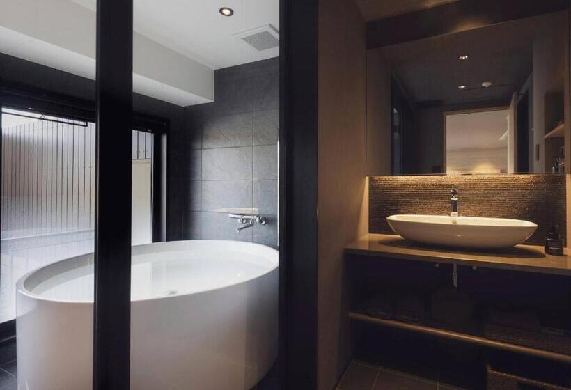 디럭스 룸, Ryokan Asukasou At The Entrancne Of Nara Park