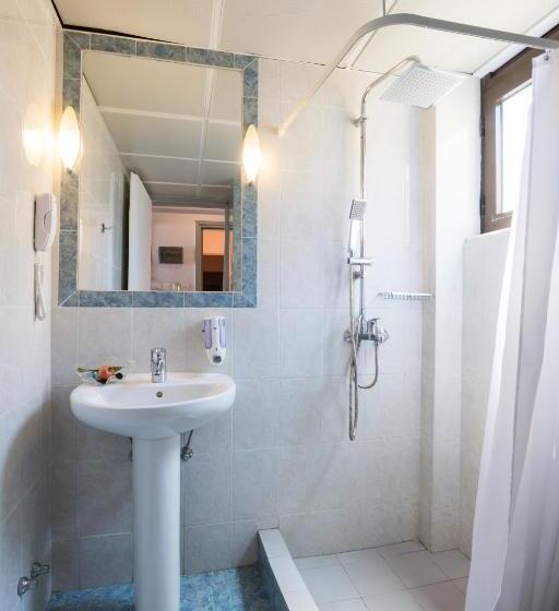 スタンダードルーム, Atlantis