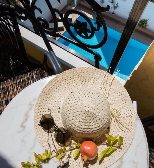 スタンダードルーム, Atlantis