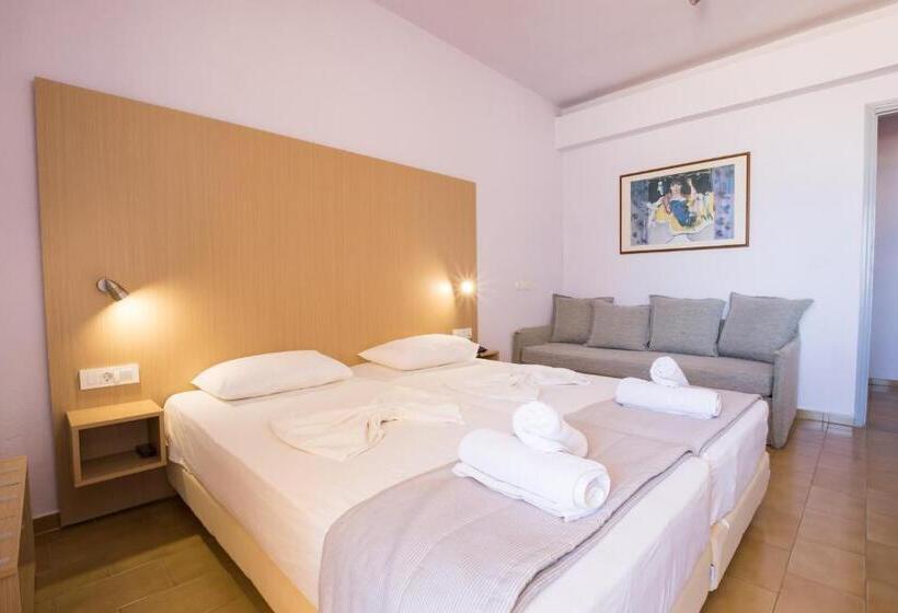 プールの見えるスタンダードトリプルルーム, Atlantis