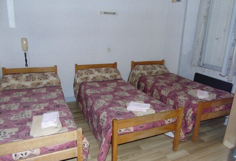 4인용 스탠다드 룸, Hôtel Saint Christophe