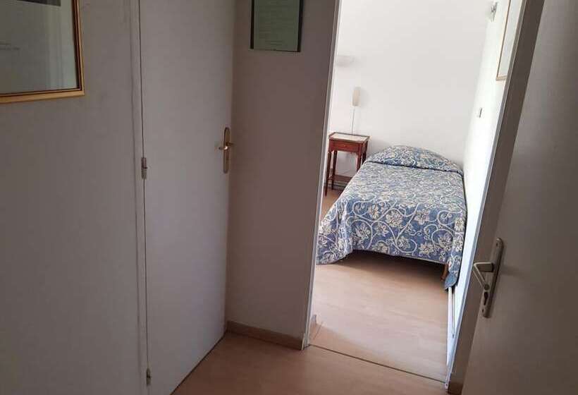 غرفة قياسية ثلاثية, La Clé Du Sud