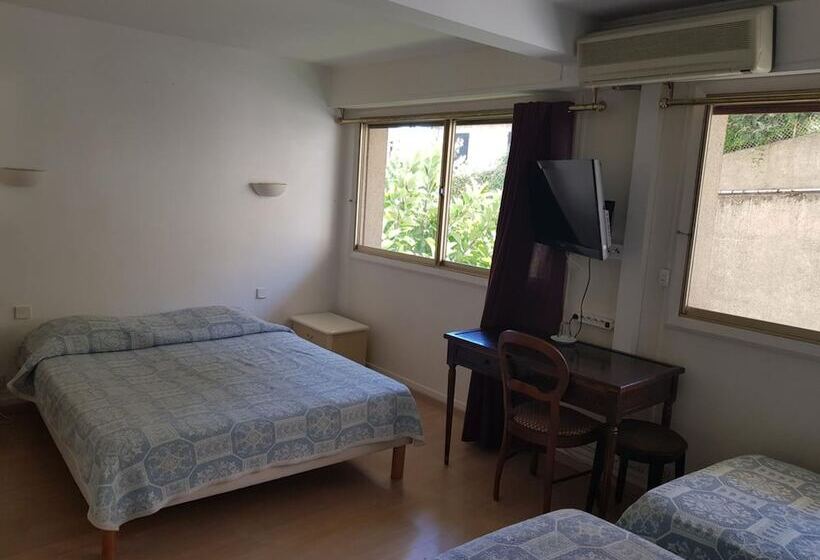 غرفة قياسية رباعية, La Clé Du Sud