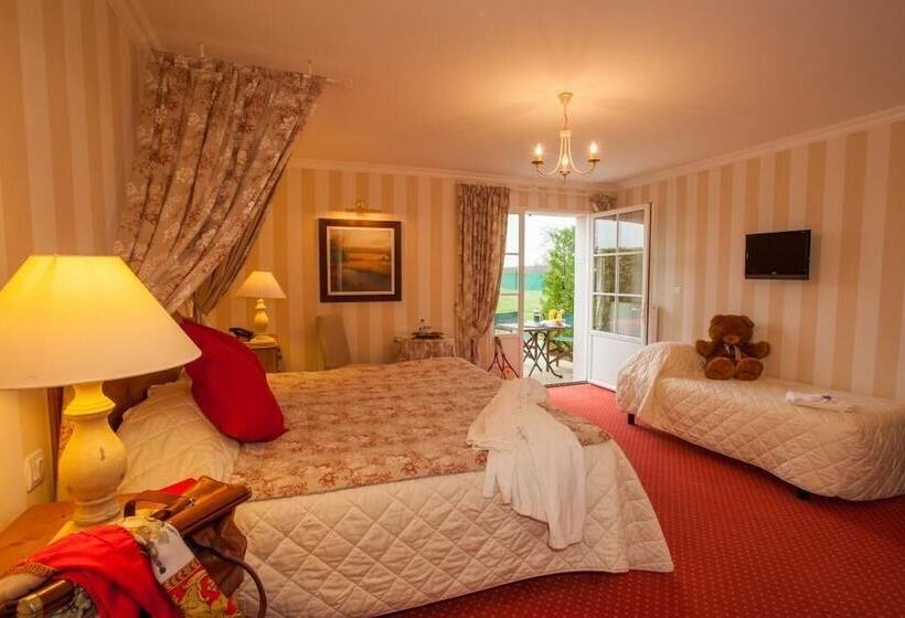 غرفة قياسية ثلاثية, Logis Le Fleuray