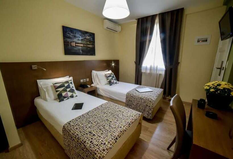 غرفة قياسية, Orestias Kastorias