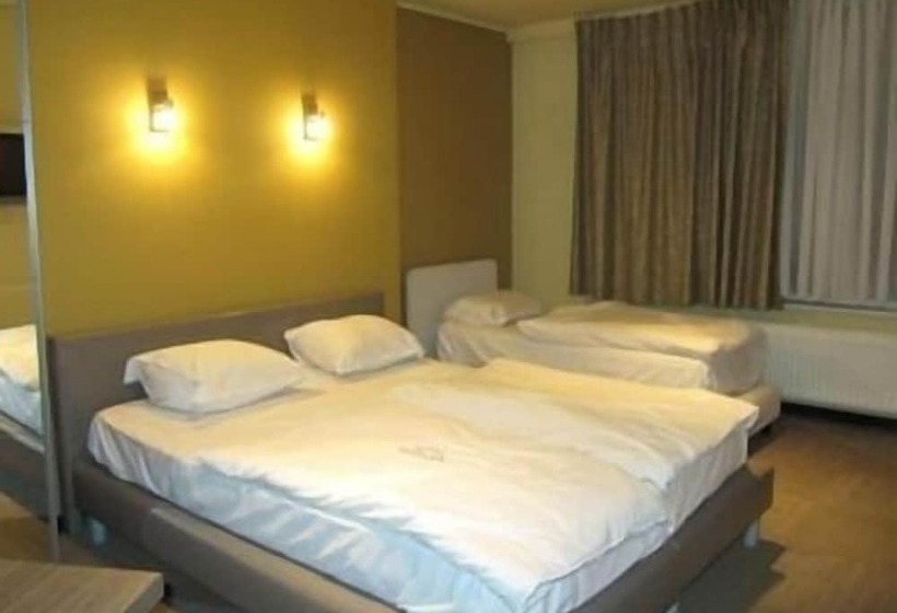 スタンダードトリプルルーム, P6 Antwerp