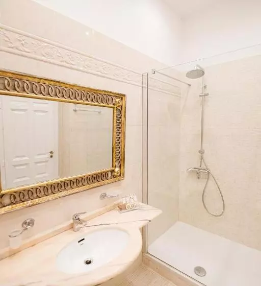 Executive-huone, Palaiologos Luxury City