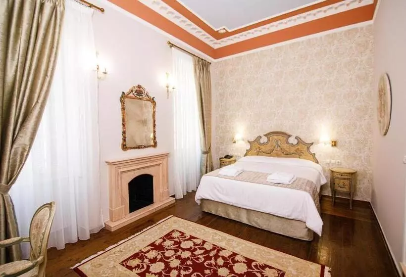 Executive-huone, Palaiologos Luxury City
