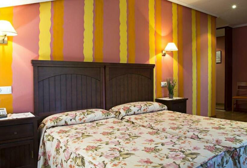 اتاق استاندارد چهار تخته, Casona Los Caballeros