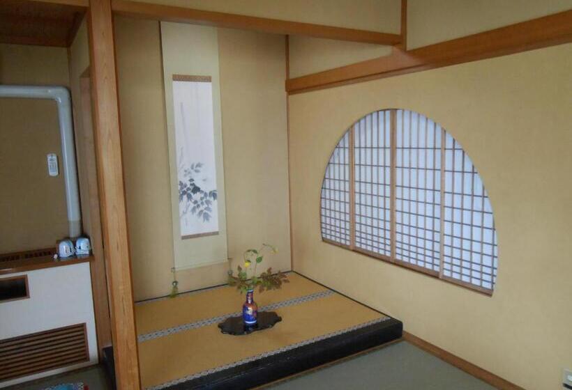 스탠다드 룸, Shin Kadoya