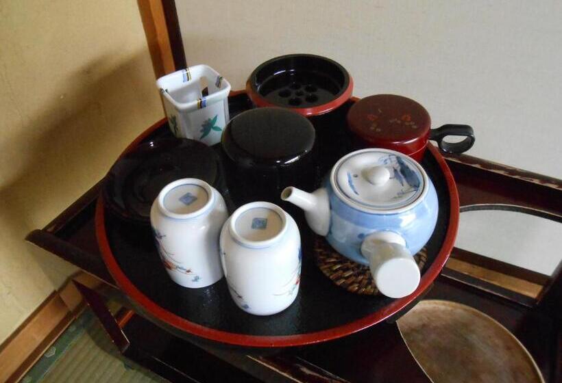 스탠다드 룸, Shin Kadoya