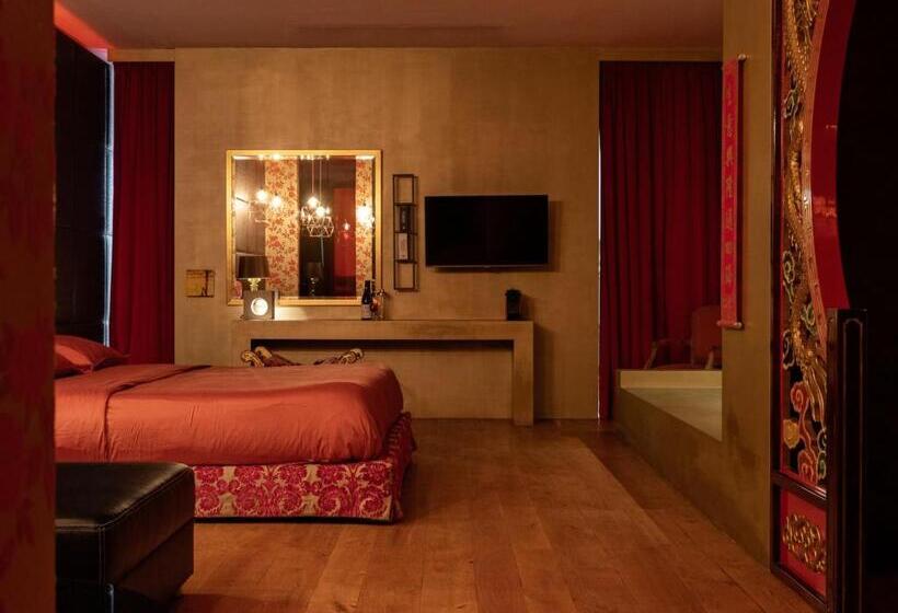 Люкс с гидромассажем, Verne Dreams