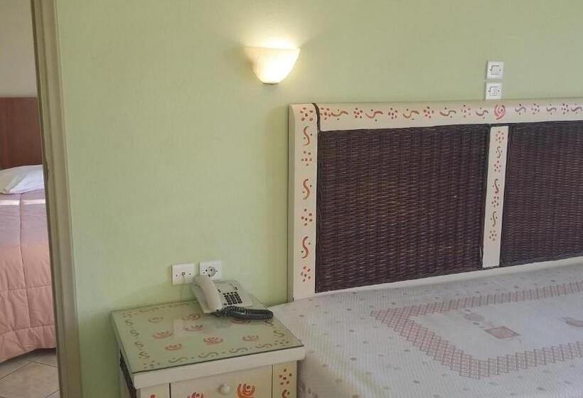 اتاق استاندارد چهار تخته با چشمانداز دریا, Virginia