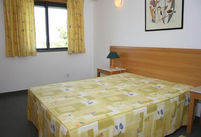 Apartamento Dúplex 2 Dormitorios, Quinta Das Figueirinhas & Quintinha Village