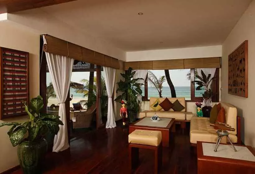 سوییت خانوادگی, Bayview  The Beach Resort