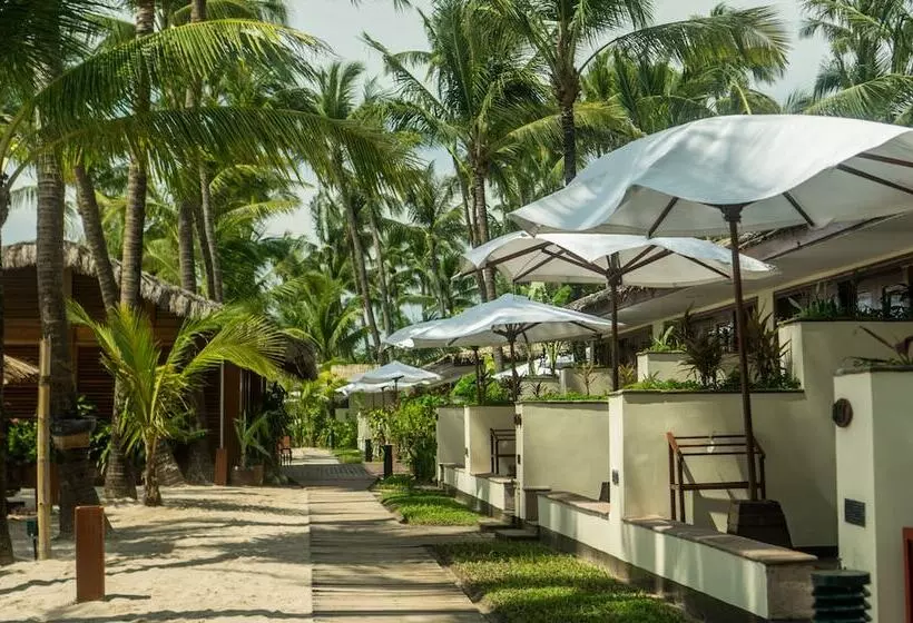 بانگلوی استاندارد با چشم‌انداز دریا, Bayview  The Beach Resort