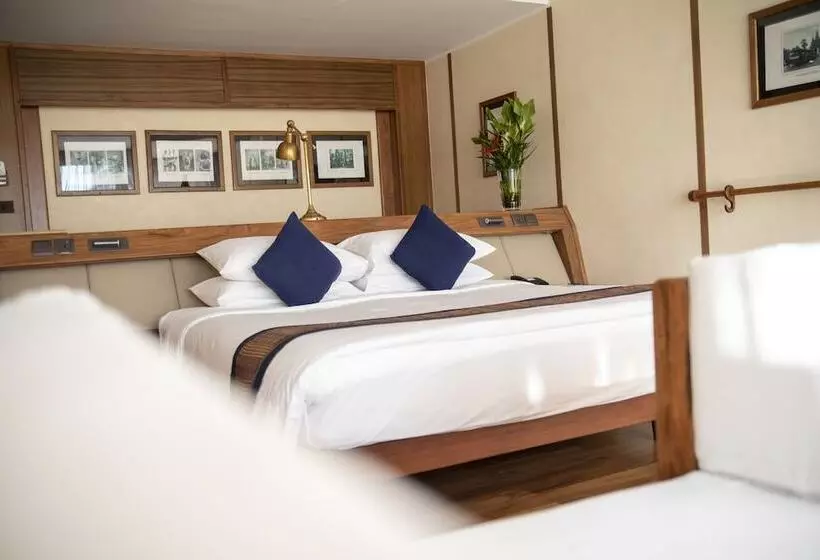 اتاق لوکس, Bayview  The Beach Resort
