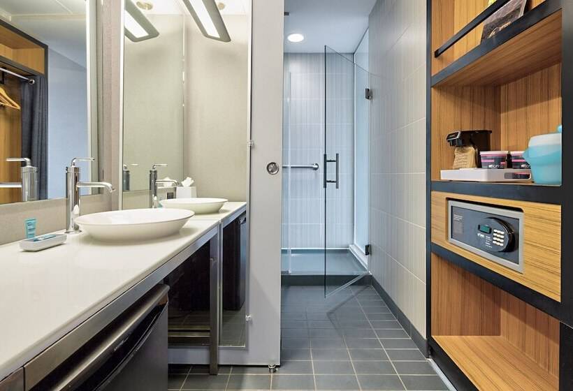 스위트, Aloft Dallas Downtown