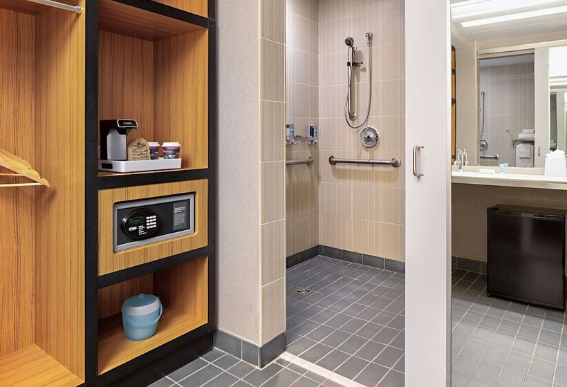 スイート, Aloft Dallas Downtown