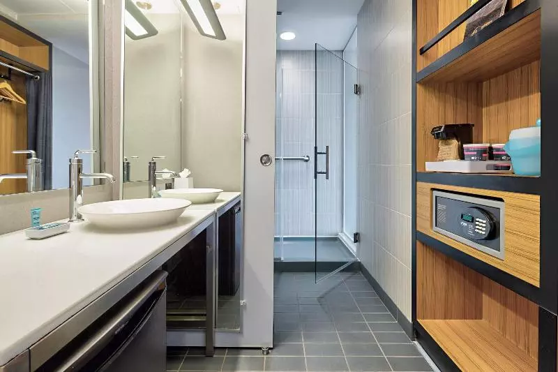 اتاق استاندارد, Aloft Dallas Downtown