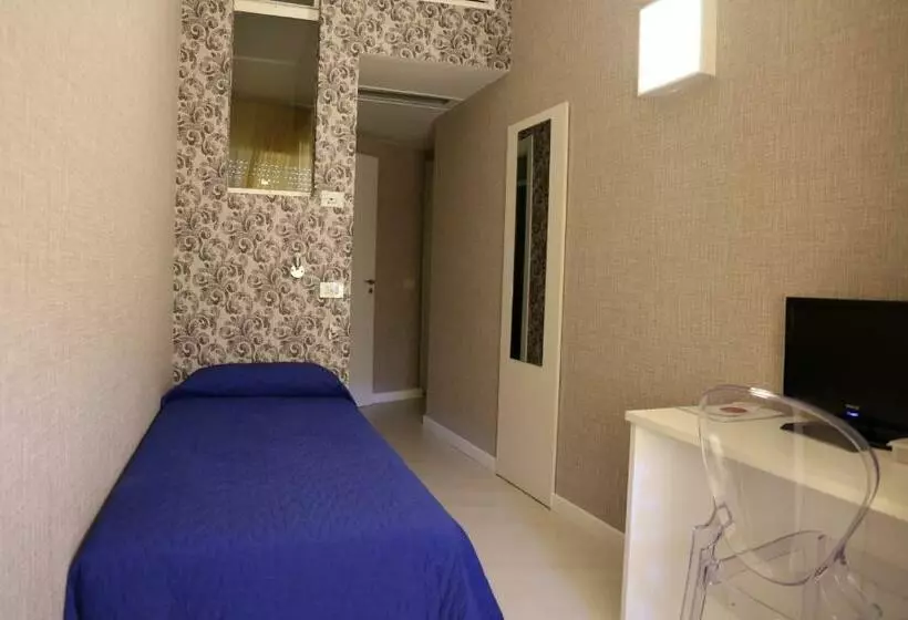 اتاق استاندارد یک نفره, Baia Azzurra