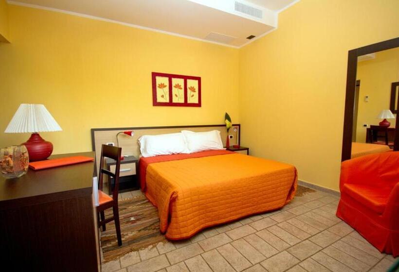 اتاق سوپریور, Garden Village San Marino