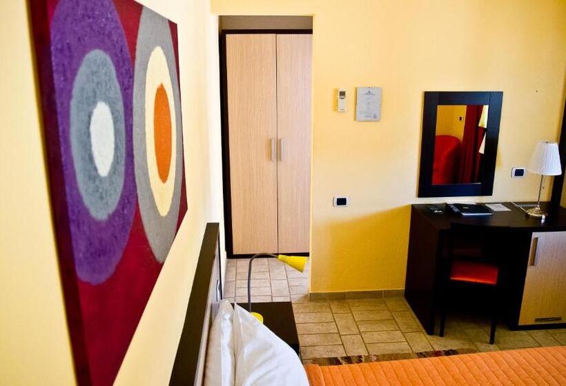 اتاق سوپریور, Garden Village San Marino