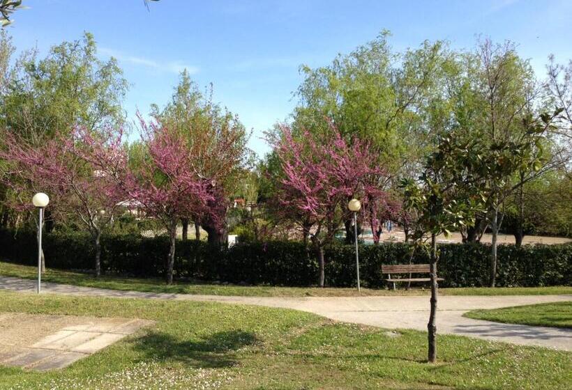 کلبه ییلاقی, Garden Village San Marino