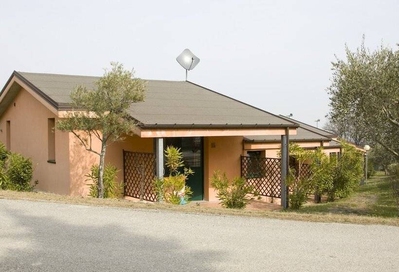 اتاق کلاسیک, Garden Village San Marino