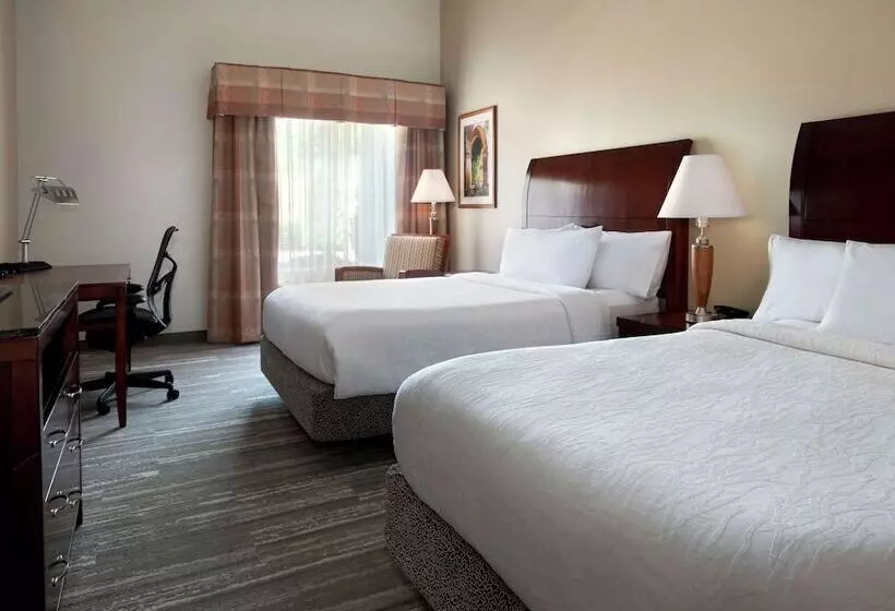スタンダードルーム, Hilton Garden Inn Riverhead