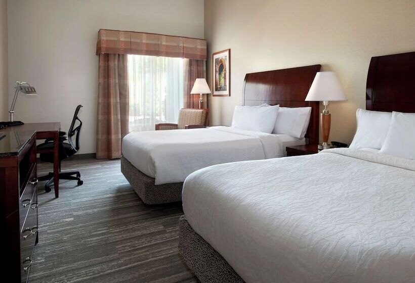 장애인을 위한 스탠다드 룸, Hilton Garden Inn Riverhead