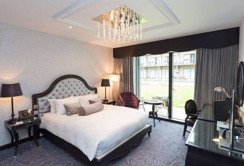 Номер Deluxe Кровать Кинг, Hilton London Syon Park