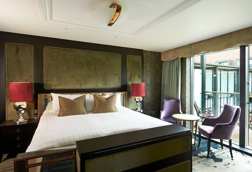 Полулюкс Кровать Кинг, Hilton London Syon Park