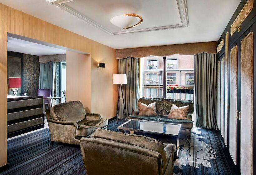 Полулюкс Кровать Кинг, Hilton London Syon Park