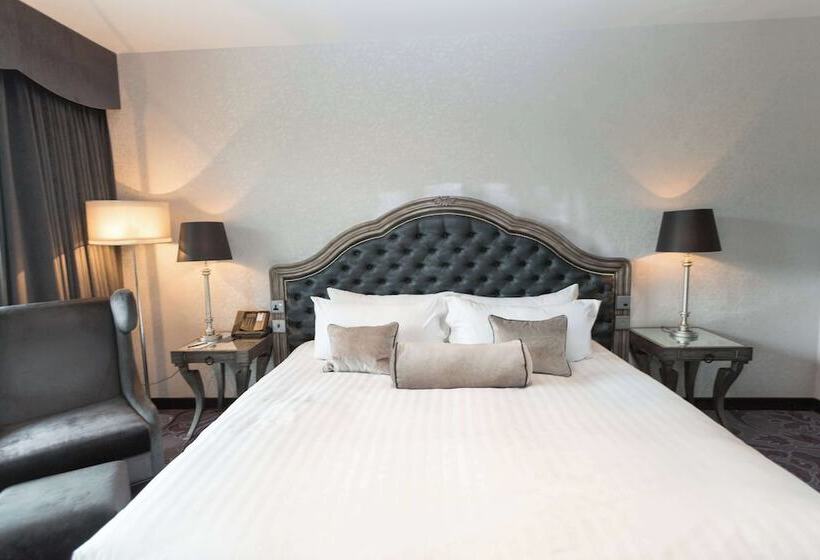 Номер Deluxe, Hilton London Syon Park