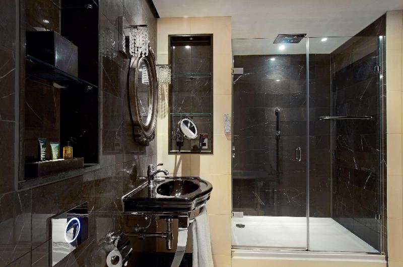 Номер Deluxe, Hilton London Syon Park