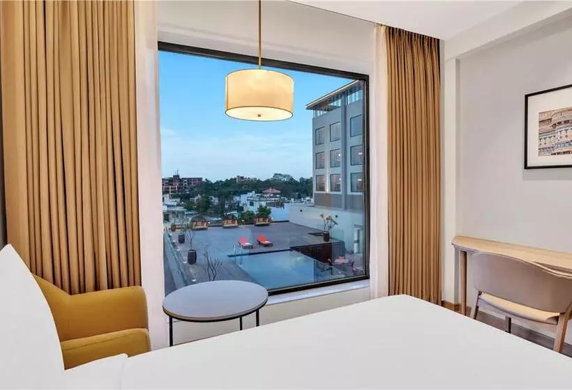 Deluxe-huone King-vuode, Hilton London Syon Park