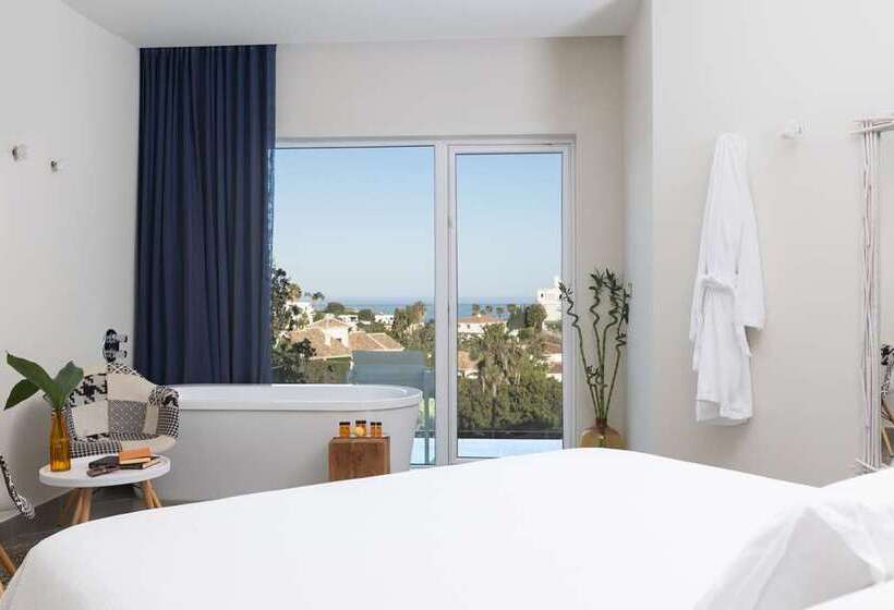 quarto Deluxe Cama King com Vistas, Hilton London Syon Park