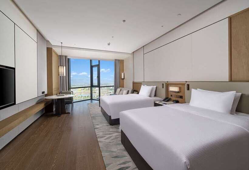 Номер Deluxe, Hilton London Syon Park