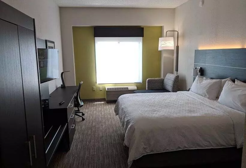 スイート, Holiday Inn Express & Suites Charlotte Concord I 85, An Ihg
