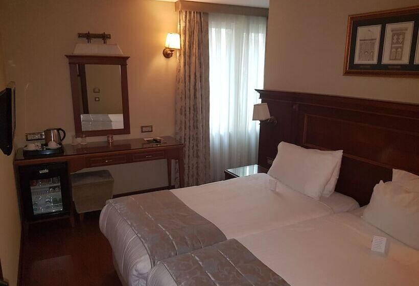 اتاق اکونومی, Perula