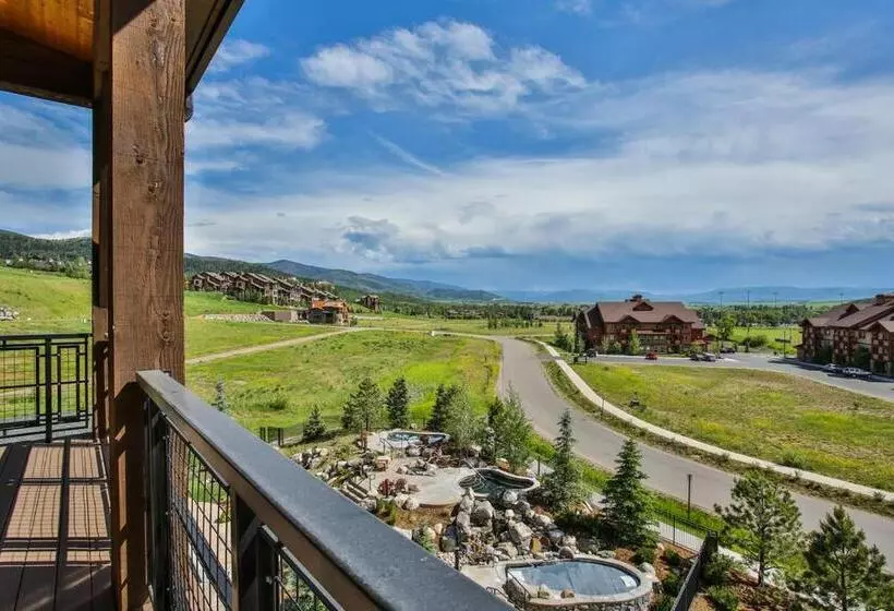 ３ベッドルームアパートメント, Trailhead Lodge 4100