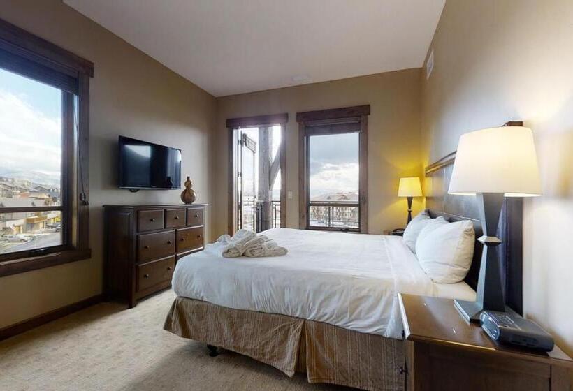 3ベッドルームアパートメント, Trailhead Lodge 4100